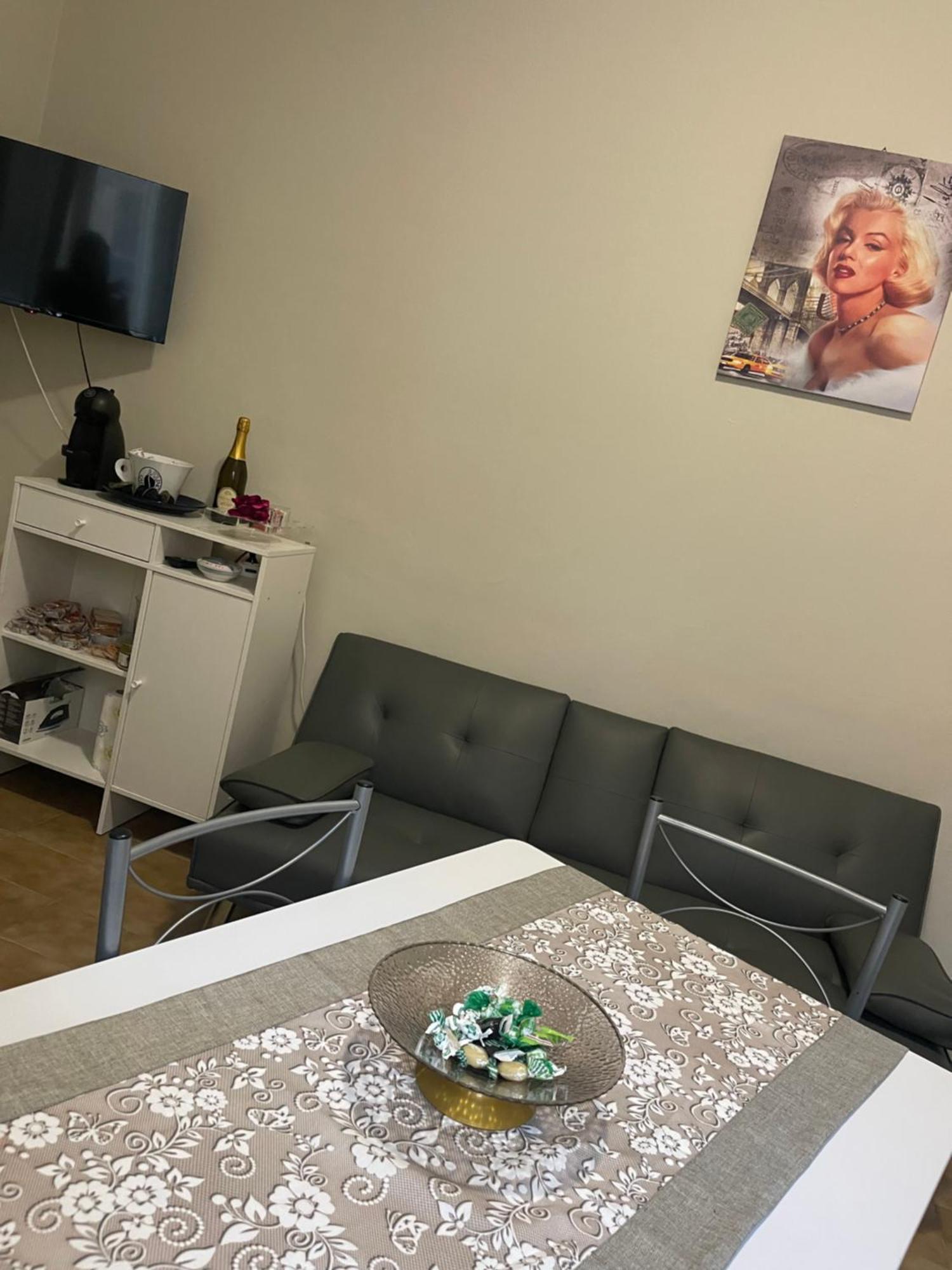 Holiday House Катания Экстерьер фото